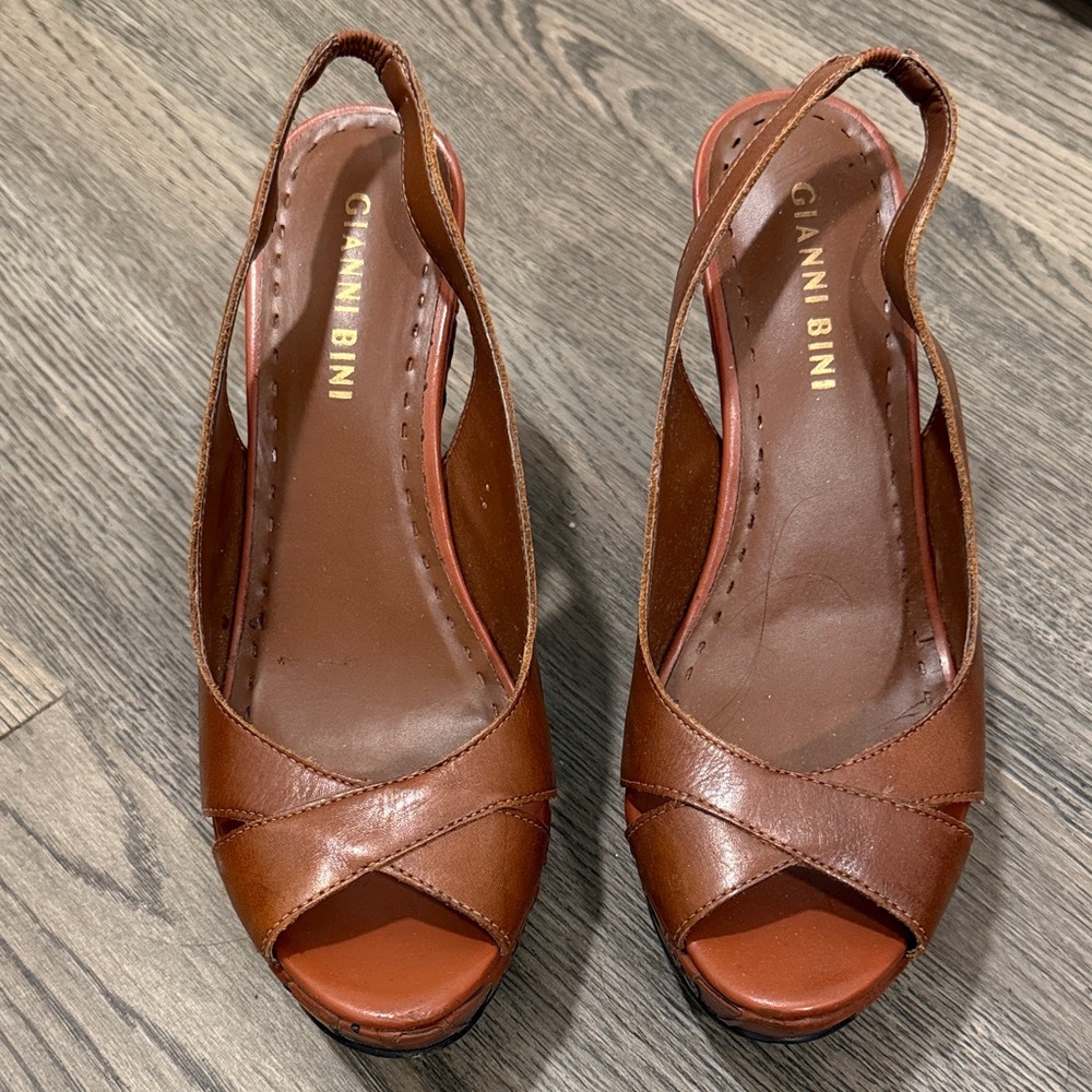 Gianni Bini Tan Platform Slingback Sandals